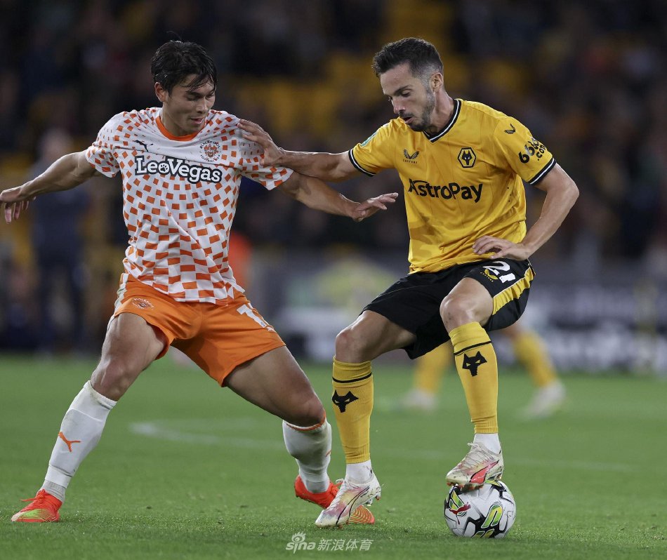 明确地将焦 明确地将焦